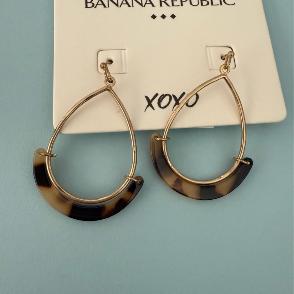 Banana Republic Factory-Earring-Set-Lot-Bundle-Gold-Tortoiseshell-Hoops-Studs - Picture 8 of 8